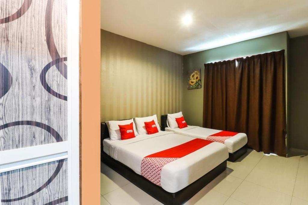 Parc Hotel Pelangi Damansara Petaling Jaya Exterior photo